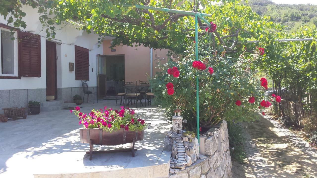Guesthouse Familija Tariba Supetarska Draga Εξωτερικό φωτογραφία