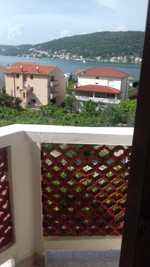Guesthouse Familija Tariba Supetarska Draga Εξωτερικό φωτογραφία