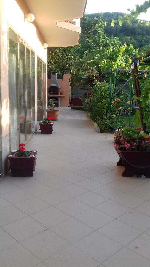 Guesthouse Familija Tariba Supetarska Draga Εξωτερικό φωτογραφία